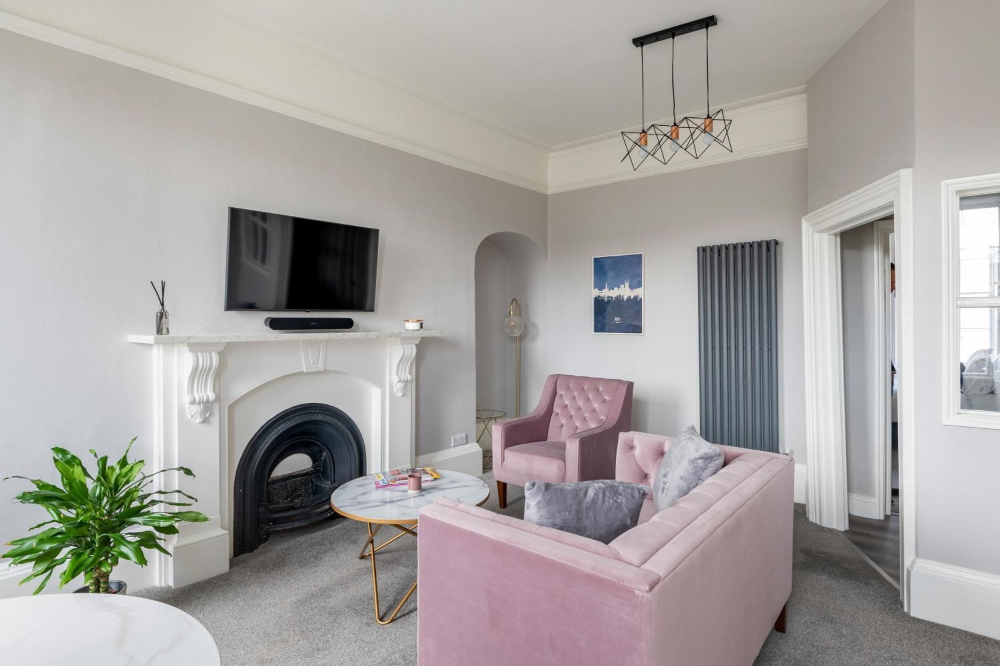 Luxury Georgian Escape, Central Бат Екстериор снимка